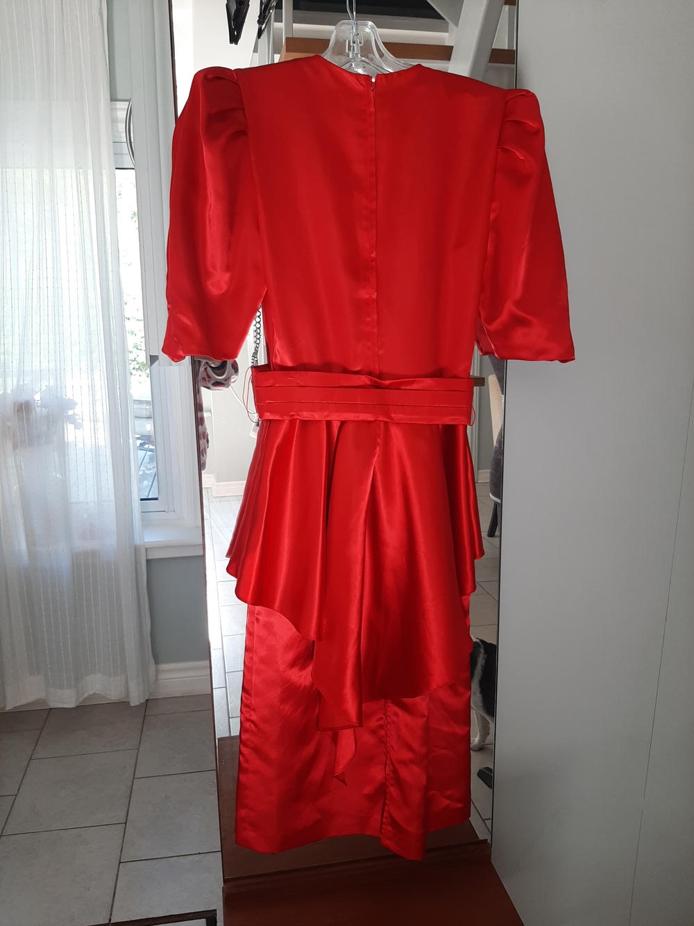 70's NU-MODE💋True Deep Red V‑Neck Midi Dress with Rosette Belt Back Zip Sz S - Picture 3 of 10